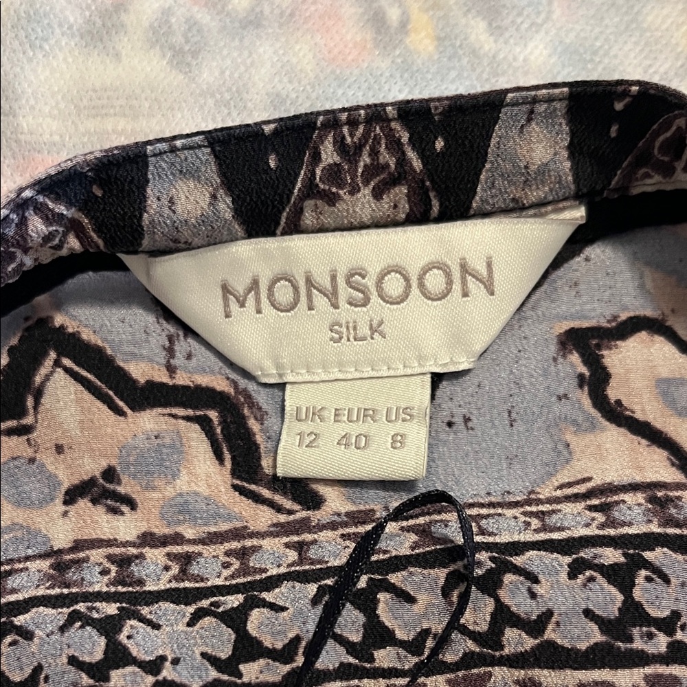 Silk Patterned Black and muted blue Women's Blouse size 8 - Picture 2 of 8
